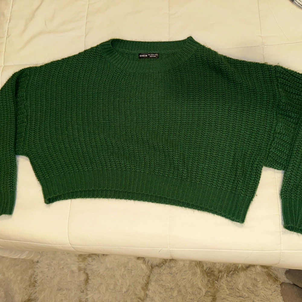 Green oversized long sleeve cropped sweatshirt